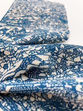 画像をギャラリービューアに読み込む, 風景絵の型染・縮緬