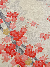 画像をギャラリービューアに読み込む, 芝地紋に枝桜花模様【六つ釦】