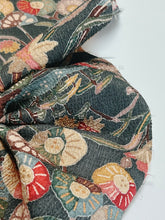 画像をギャラリービューアに読み込む, 膨れ織り草花風景模様 【サイドギャザーワンピース】