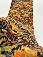 画像をギャラリービューアに読み込む, 風景に松笹楓模様・縮緬