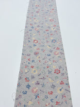 画像をギャラリービューアに読み込む, 花唐草模様【S】