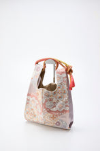 画像をギャラリービューアに読み込む, 裂取唐華紋模様(西陣河村織物)【ケニショ・小】