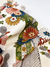 画像をギャラリービューアに読み込む, アンティーク・銀彩縁に古典草花模様