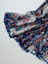 画像をギャラリービューアに読み込む, 流水に牡丹笹菖蒲花絵型染【ティアード】