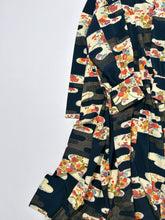 画像をギャラリービューアに読み込む, 雲掛け古典模様金彩【四つ釦】