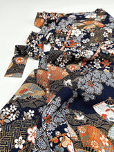 画像をギャラリービューアに読み込む, 七宝地紋に扇古典柄金彩模様【長丈シュッケニ】【日本橋三越品】