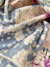 画像をギャラリービューアに読み込む, 【特短】開き扇地紋に扇面牡丹花模様