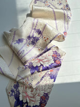 画像をギャラリービューアに読み込む, 花地紋に籠牡丹花模様・金彩【長】