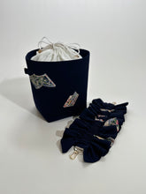 画像をギャラリービューアに読み込む, 読み本冊子金彩花模様