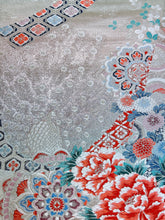 画像をギャラリービューアに読み込む, 唐織・牡丹に孔雀唐花織り模様①【ケニガマ・小】