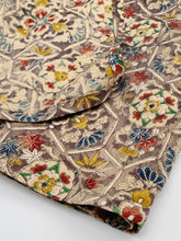 画像をギャラリービューアに読み込む, 変わり亀甲に更紗模様暈し絵【長丈シュッケニ・丈91㎝】