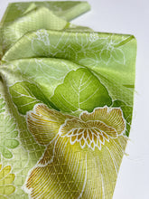 画像をギャラリービューアに読み込む, 菱地紋に花絵模様【ティアード】