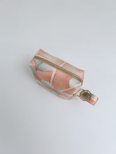 画像をギャラリービューアに読み込む, 紗綾型地紋に暈し花絵模様【大】