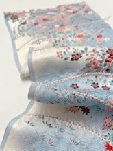 画像をギャラリービューアに読み込む, 紗綾型地紋によろめき縞絞り【六つ釦】