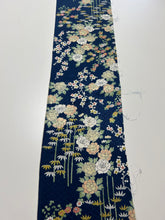 画像をギャラリービューアに読み込む, 桧垣地紋に松竹梅・牡丹模様【S】