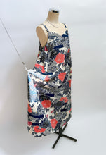 画像をギャラリービューアに読み込む, 菊古典模様【サイドギャザーワンピース】