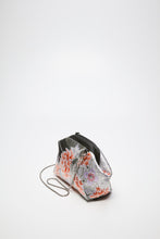 画像をギャラリービューアに読み込む, 曲線絵に唐花牡丹模様②【ケニガマ・小】