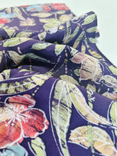 画像をギャラリービューアに読み込む, ろうけつ染草花模様【ブラウス】