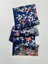 画像をギャラリービューアに読み込む, 鼓に紐枝梅模様紗綾型地紋【S】