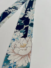 画像をギャラリービューアに読み込む, 流水地紋に大牡丹・組紐模様【特短】