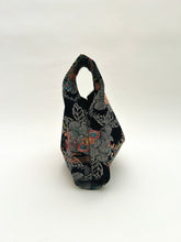 画像をギャラリービューアに読み込む, 斑点地紋に銀糸花模様・小【KBCコラボバッグ】