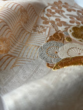 画像をギャラリービューアに読み込む, 【あずま型 中】梅楓笹橘丸華模様