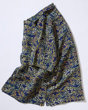 画像をギャラリービューアに読み込む, 横縞地紋に枝の実模様【S】