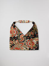 画像をギャラリービューアに読み込む, 唐花金糸名古屋帯【あずま型 中】上物