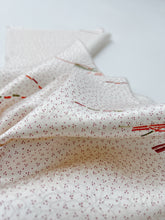 画像をギャラリービューアに読み込む, 菊地紋尽くしに閉じ扇模様【六つ釦】