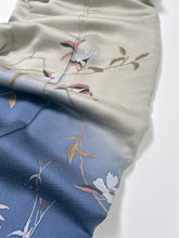 画像をギャラリービューアに読み込む, 【予約品】華紗綾型地紋に手描き絵模様