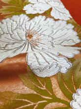 画像をギャラリービューアに読み込む, 牡丹織り模様【あずま型 中】