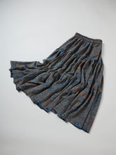 画像をギャラリービューアに読み込む, 杜若色・花縞模様【ティアード】