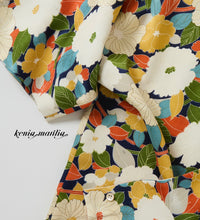画像をギャラリービューアに読み込む, 霧かけ地紋に大花草模様【S】
