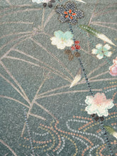 画像をギャラリービューアに読み込む, のり散らし地紋に古典錆浅葱色暈し【四つ釦】