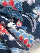 画像をギャラリービューアに読み込む, 手描き縮緬花草模様【サイドギャザーワンピース】