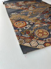 画像をギャラリービューアに読み込む, 唐織の流水松竹梅模様【あずま型 大】