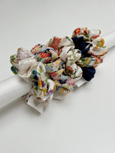 画像をギャラリービューアに読み込む, 白地に小花模様【小】5点セット