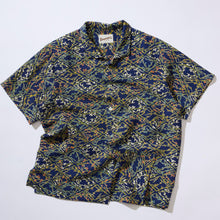 画像をギャラリービューアに読み込む, 横縞地紋に枝の実模様【S】