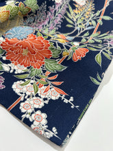 画像をギャラリービューアに読み込む, 新型・籠花模様【L】※ひっかき傷あり