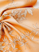 画像をギャラリービューアに読み込む, 単色暈しの草花模様【六つ釦】