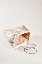 画像をギャラリービューアに読み込む, 御所車に大華吉祥模様【大】