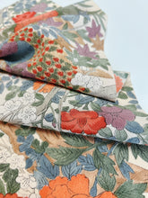 画像をギャラリービューアに読み込む, 縮緬草花鳥模様 【サイドギャザーワンピース】
