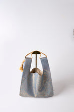 画像をギャラリービューアに読み込む, 箔散らし金彩×濁り青引箔【ケニショ・小】