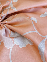 画像をギャラリービューアに読み込む, 華唐草花模様【ティアード】