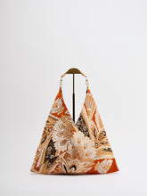 画像をギャラリービューアに読み込む, 【あずま型 中】唐草織り模様