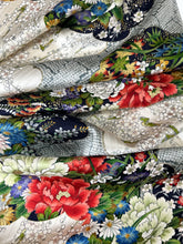 画像をギャラリービューアに読み込む, 【特短】変わり波地紋に雲取り吉祥花模様