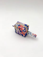 画像をギャラリービューアに読み込む, 花尽くし模様【小】