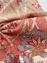 画像をギャラリービューアに読み込む, 雪輪草花模様暈し染め膨れ織り【六つ釦】