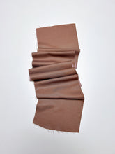 画像をギャラリービューアに読み込む, 刺繍・暈し絣織り・宗伝唐茶色無地【四つ釦】【限定】