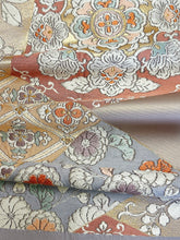 画像をギャラリービューアに読み込む, 裂取唐華紋模様(西陣河村織物)【ケニショ・小】
